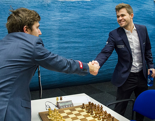 У п’ятницю в Нью-Йорку росіянин спробує відібрати у норвежця шахову "корону"