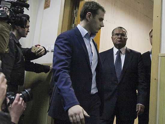 Російський міністр Олексій Улюкаєв перебуває під домашнім арештом