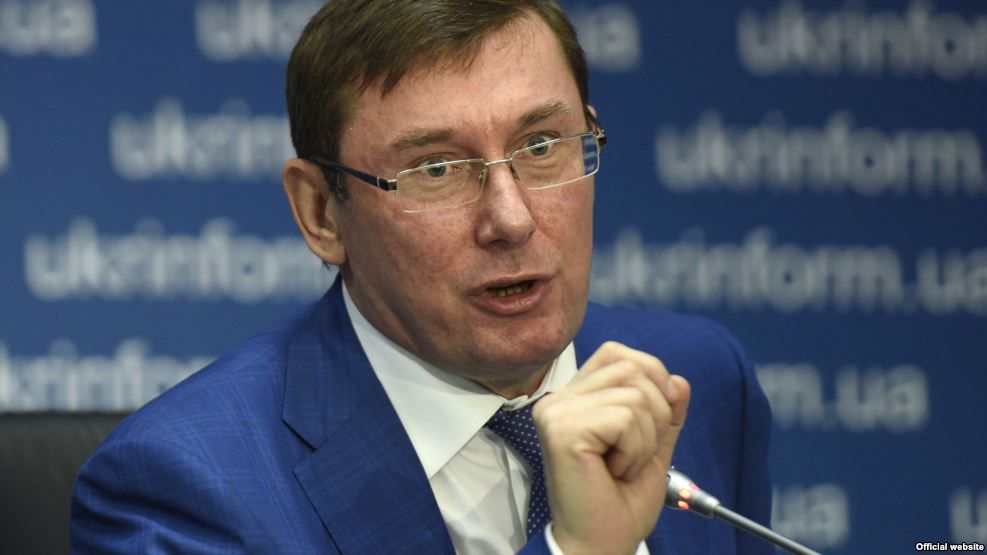 Генпрокурор превірить законність нічних погромів кіосків у Києві