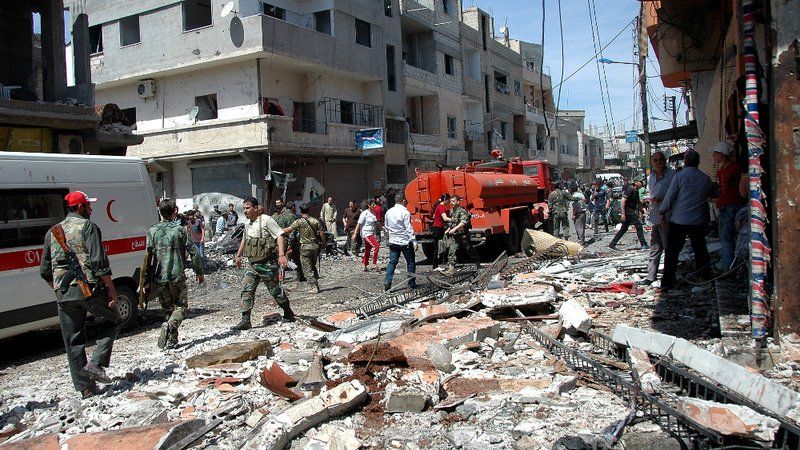 У сирійському Хомсі смертники скоїли подвійний теракт: 42 загиблих