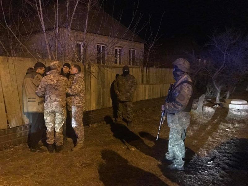 Поліція зі стріляниною зупинила кортеж блокадників біля Краматорська (відео)