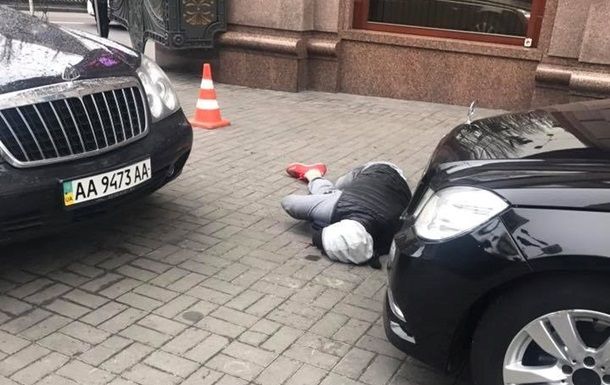 Вбивця Вороненкова помер в лікарні