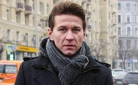 Під Києвом обстріляли журналіста програми «Слідство.Інфо» Максима Опанасенка