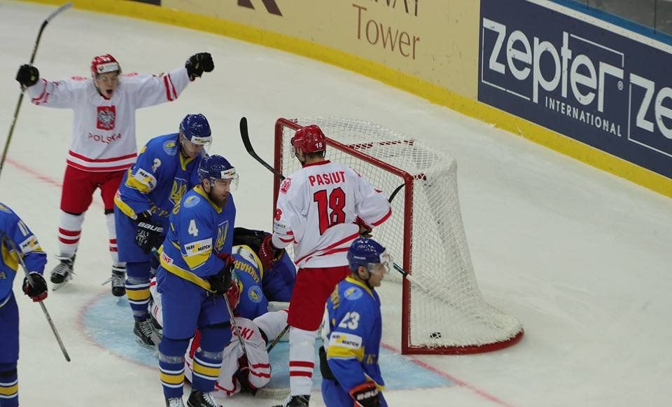 Україна програла Польщі на домашньому чемпіонаті з хокею