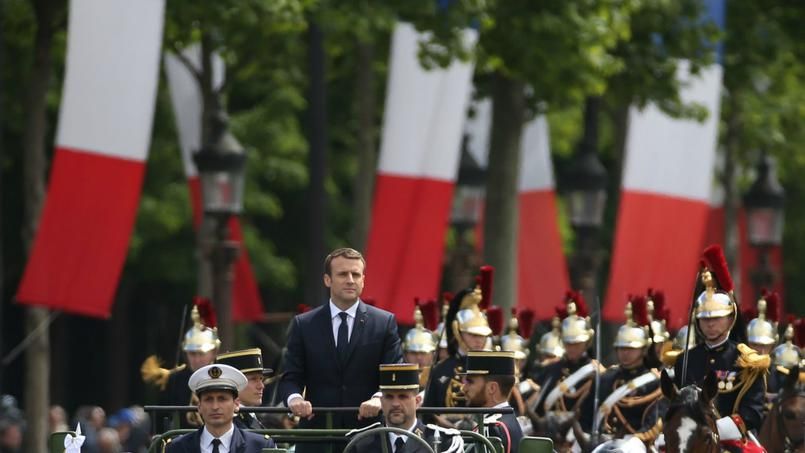 Еммануель Макрон офіційно став президентом Франції (фото)