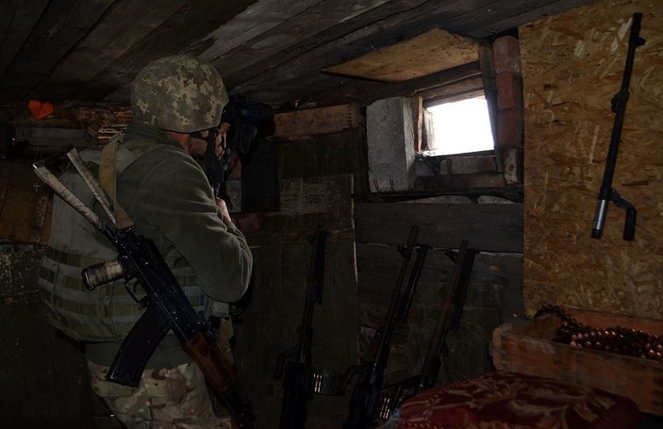 Під Донецьком бойовики зайняли сіру зону