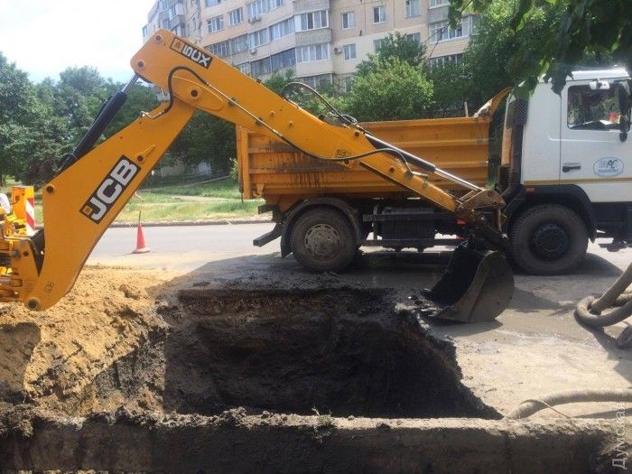 На Одещині 150 тисяч людей залишились без води через прорив водопроводу