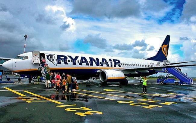Гройсман вирішив поновити переговори з лоукостером Ryanair