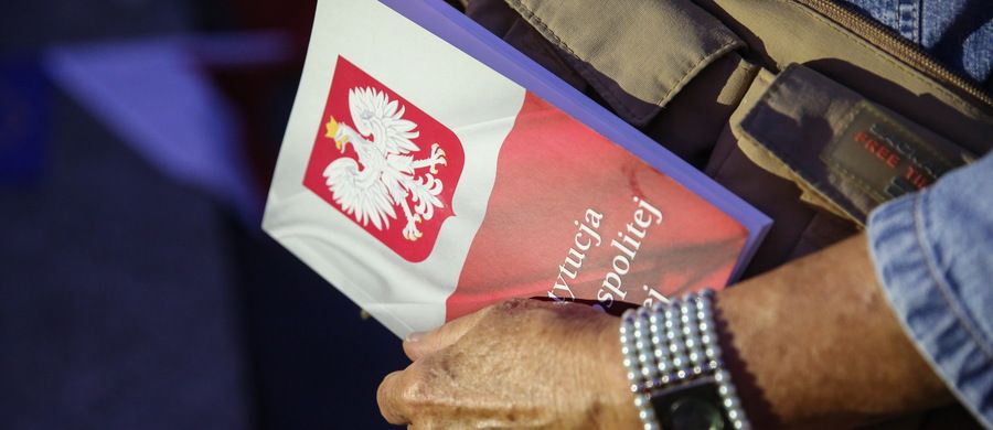 У Польщі схвалили суперечливу судову реформу попри протести