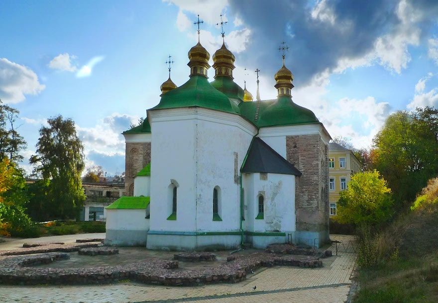 Церкву Спаса на Берестові у Києві відреставрують за два роки