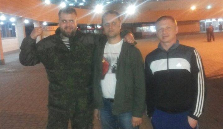 Москвич, що вдарив кореспондента НТВ, має спільне фото із Павлом Губаревим