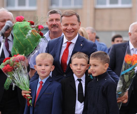 Ляшко провів перший урок у врятованій ним сільській школі на Чернігівщині