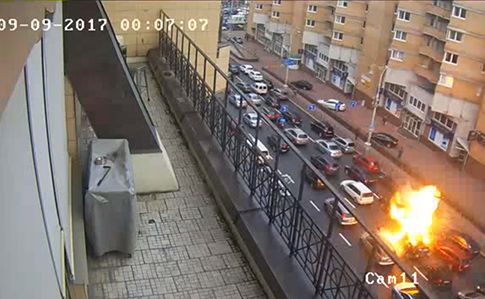З'явилося відео вибуху автомобіля Тимура Махаурі на Бесарабці