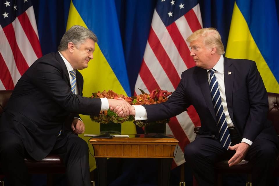 Петро Порошенко та Дональд Трамп поговорили про миротворців на Донбасі