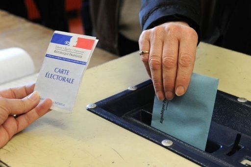 У Франції пройшли вибори до Сенату: партія Макрона зменшилася до 27 парламентарів