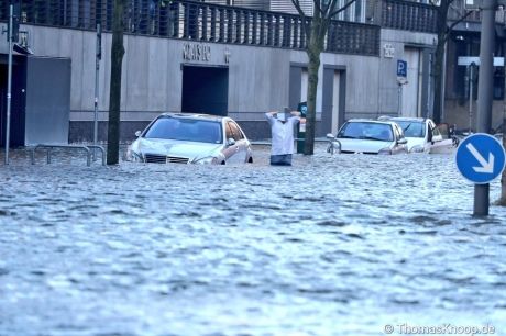 Німеччина потерпає від урагану «Герварт» (фото)