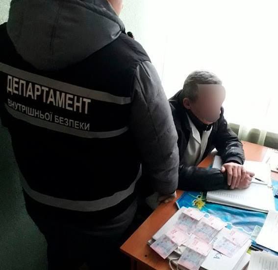 На Кіровоградщині лікар вимагав хабара у поліцейських (фото)