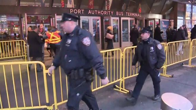 У Нью-Йорку евакуюють людей після вибуху на автовокзалі