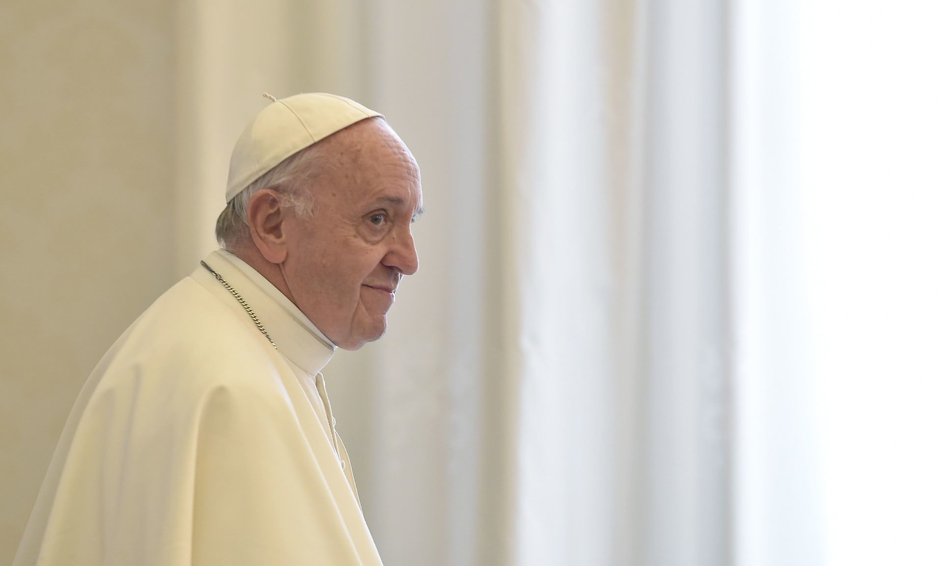 Папа Римський вважає «серйозним гріхом» фейкові новини