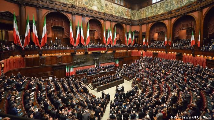 В Італії призначили дострокові вибори в парламент через затяжну політичну кризу