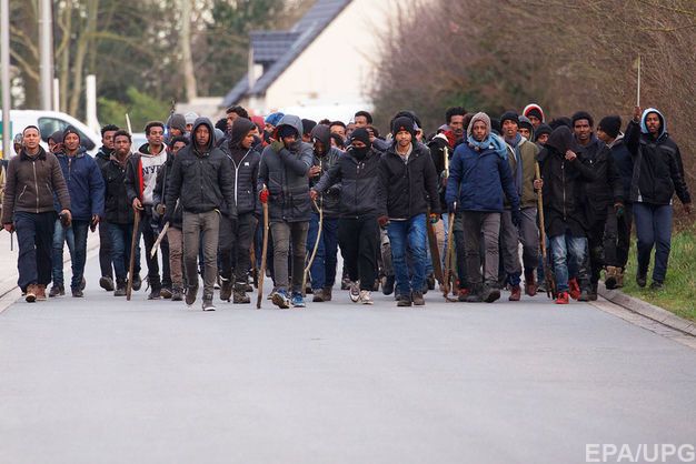 У Кале в сутичках мігрантів постраждали не менше 20 осіб