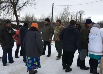 На Луганщині відновлюють комунікації у звільненому селі Новоолександрівка