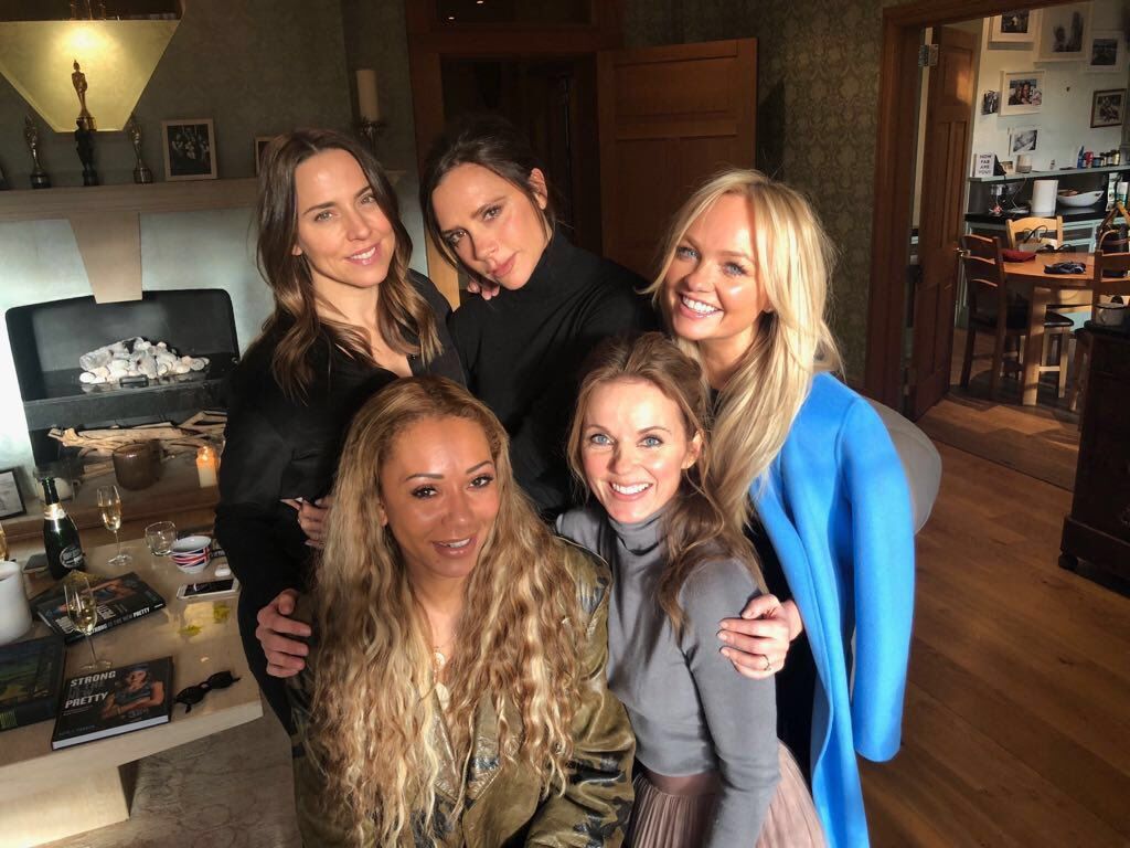 Співачки гурту Spice Girls оголосили про повернення на сцену в повному складі