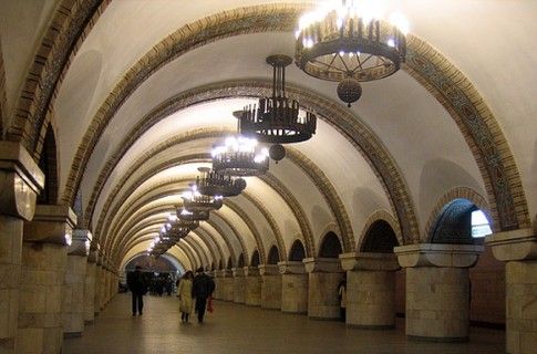 У Києві закрили шість станцій метро через «замінування»