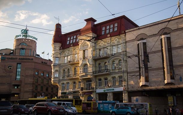 Петиція про перейменування площі Льва Толстого не набрала голосів