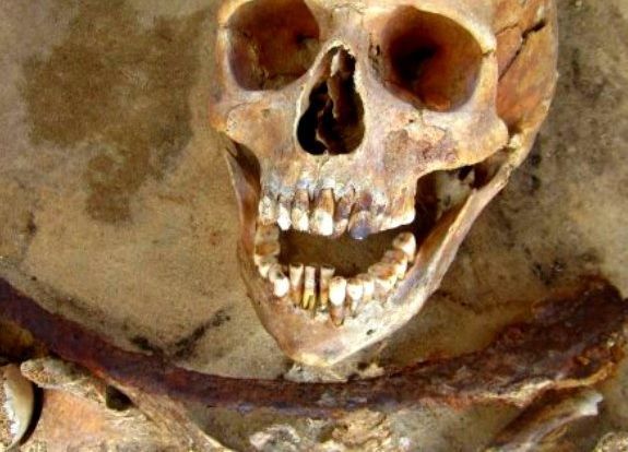 Поховання «вампірів» у Польщі: науковці пояснили, кого хоронили із камінням у роті та кілком в грудях