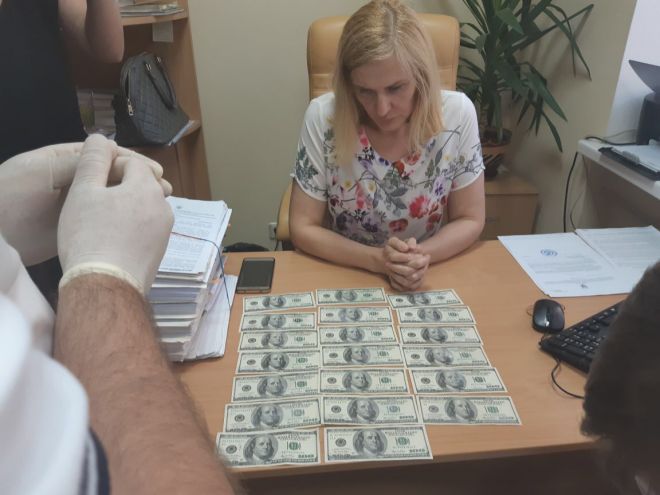 Суддю Окружного адмінсуду Києва спіймали на хабарі у $2 тисячі