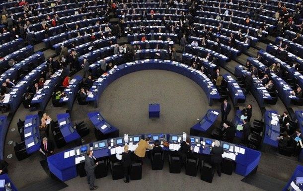 Європарламент вимагає негайно звільнити Олега Сенцова