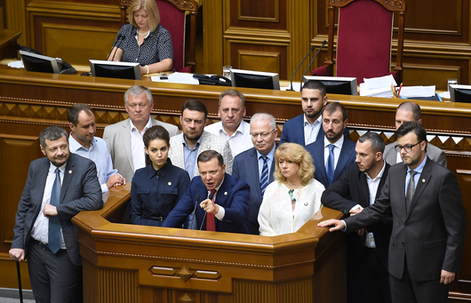 Олег Ляшко пропонує внести зміни до Конституції, щоб покласти край беззаконню і хаосу