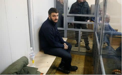 Антикорупційна прокуратура вирішила закрити справу проти сина Авакова