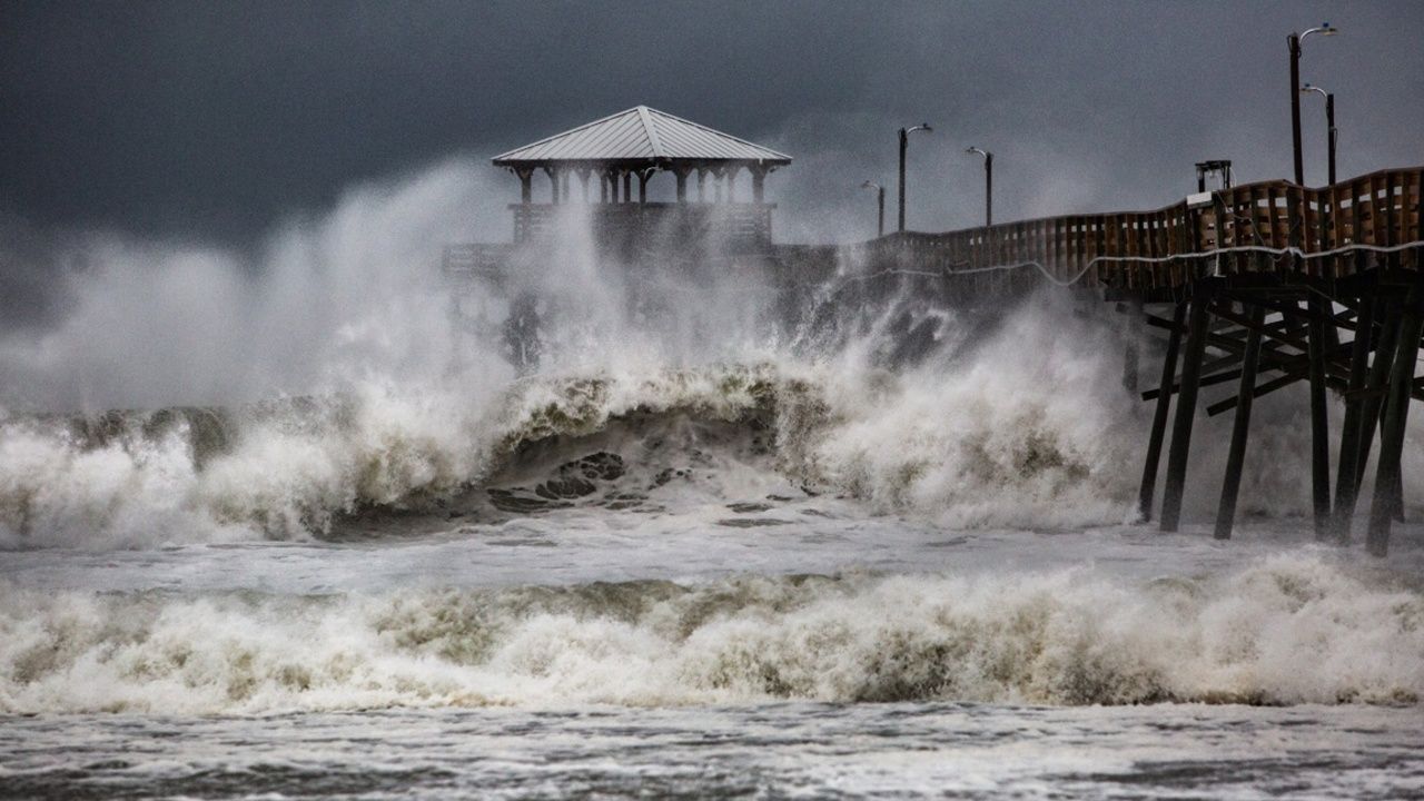 Ураган «Флоренс» накрив Північну та Південну Кароліну в США