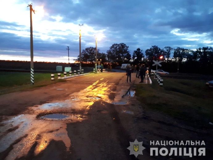 На Миколаївщині поїзд «Інтерсіті» збив ЗАЗ: двоє людей загинули