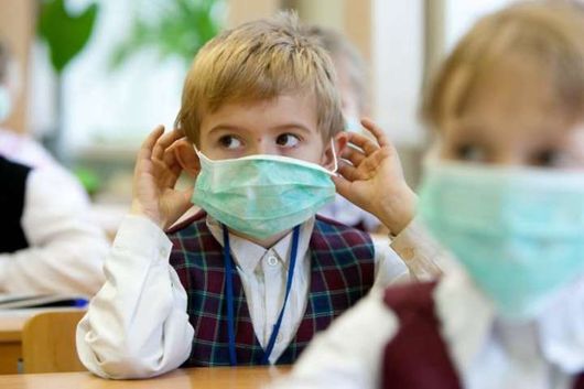В Україні зафіксували перші випадки грипу: медики радять вакцинуватись