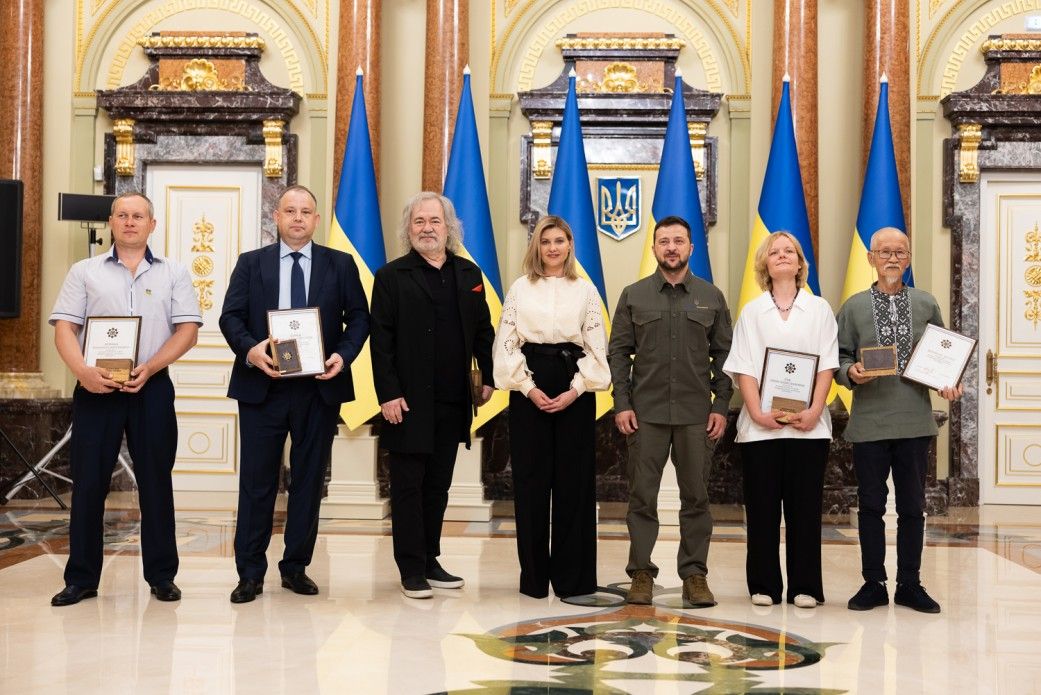 «Національна легенда України»: Зеленський вручив відзнаки вісьмом видатним українцям