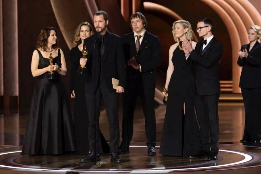 Американська академія кіномистецтв відредагує скорочену телеверсію церемонії вручення премії «Оскар».