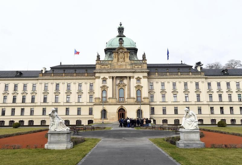 Офіційна Прага розширила національний список санкцій.