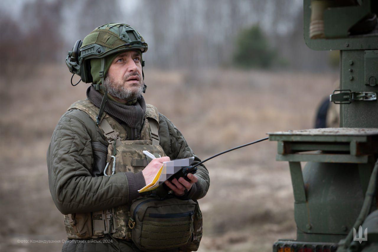 Генерал-лейтенант Олександр Павлюк закликає українців мобілізуватись