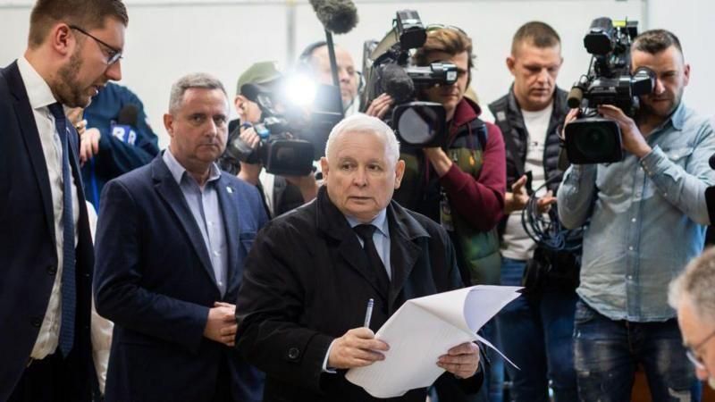 Лідер "Права і справедливості" Ярослав Качинський задоволений результатами виборів